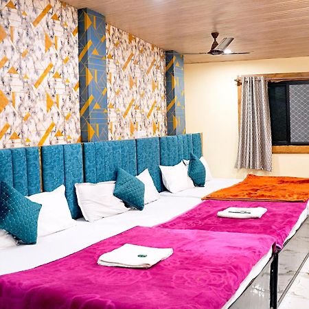 Hotel Mahalok Palace Ujjain Exterior photo